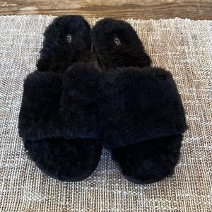 Like new Ugg slippers